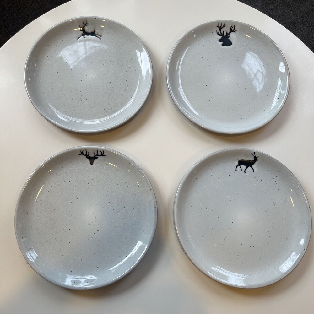Pottery Barn Set of 4 Rustic Reindeer Salad Plates 9” Terra Cotta - Barely Used